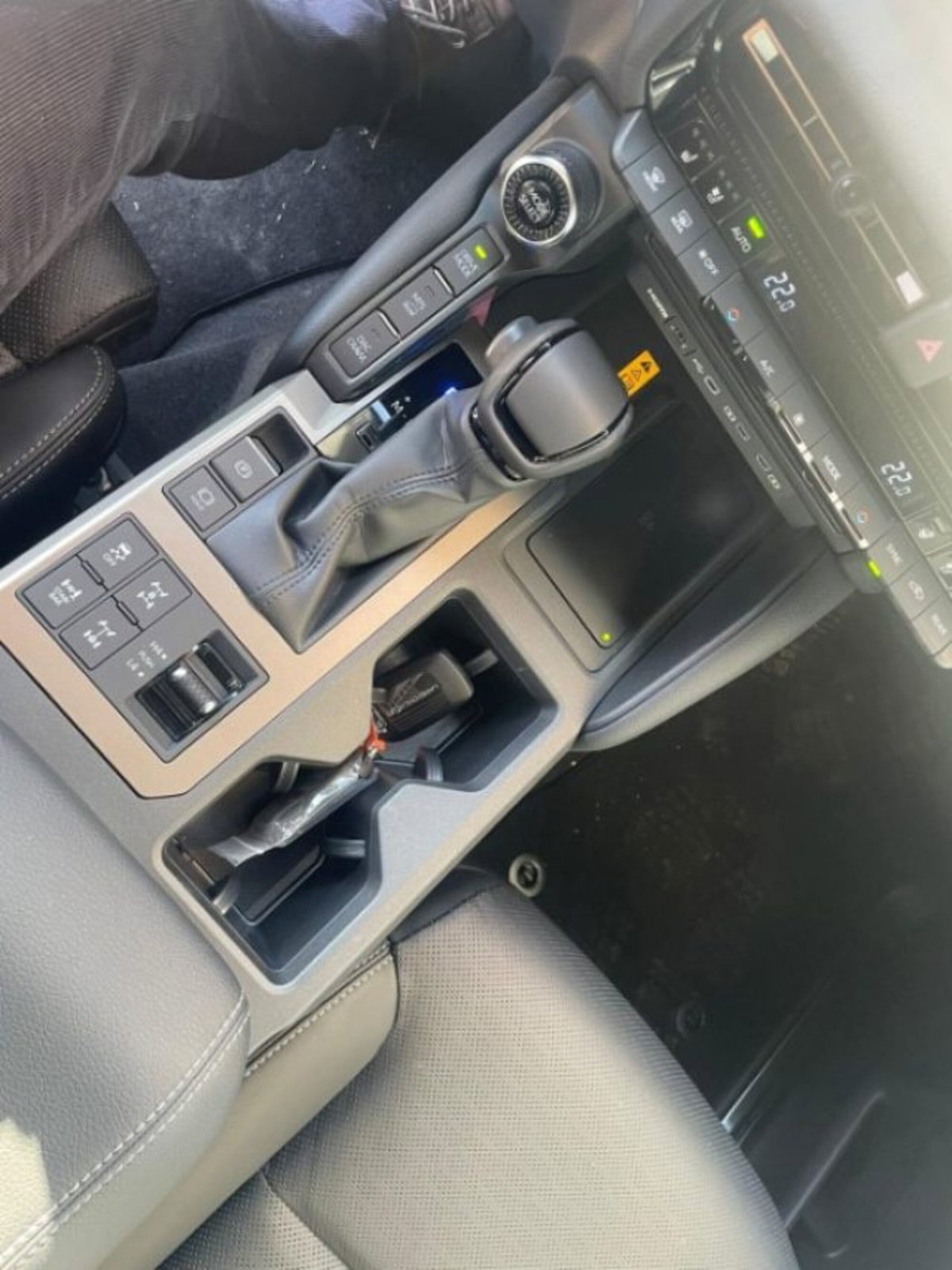 Toyota Land Cruiser 2.8 mhev Icon awd auto (14)