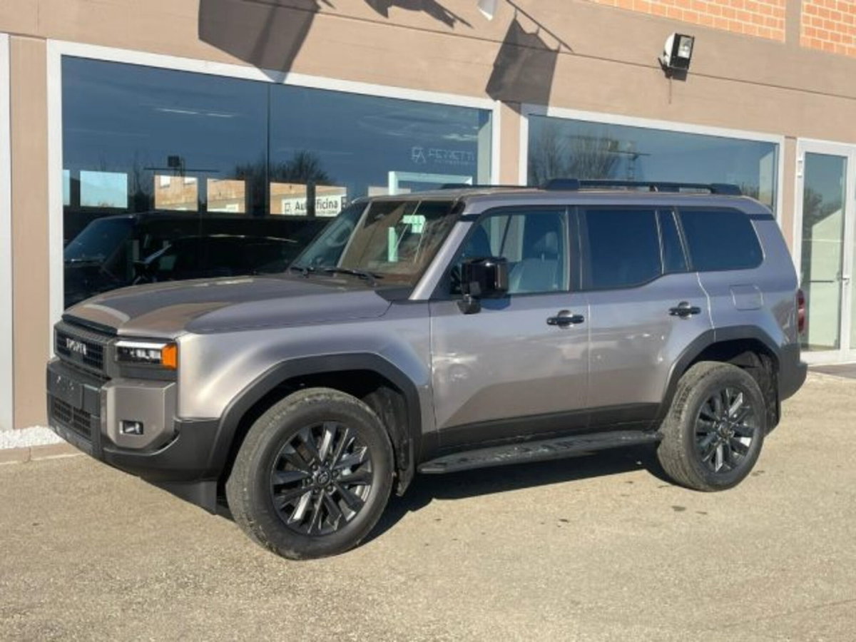 Toyota Land Cruiser 2.8 mhev Icon awd auto (2)