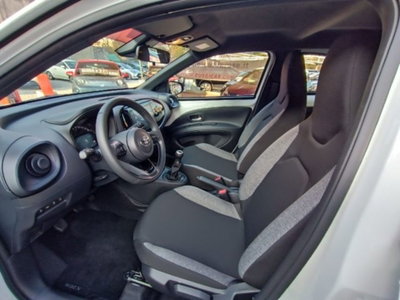 Toyota Aygo X 1.0 VVT-i 72 CV 5p. Undercover S-CVT (10)