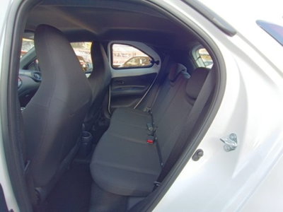 Toyota Aygo X 1.0 VVT-i 72 CV 5p. Undercover S-CVT (13)