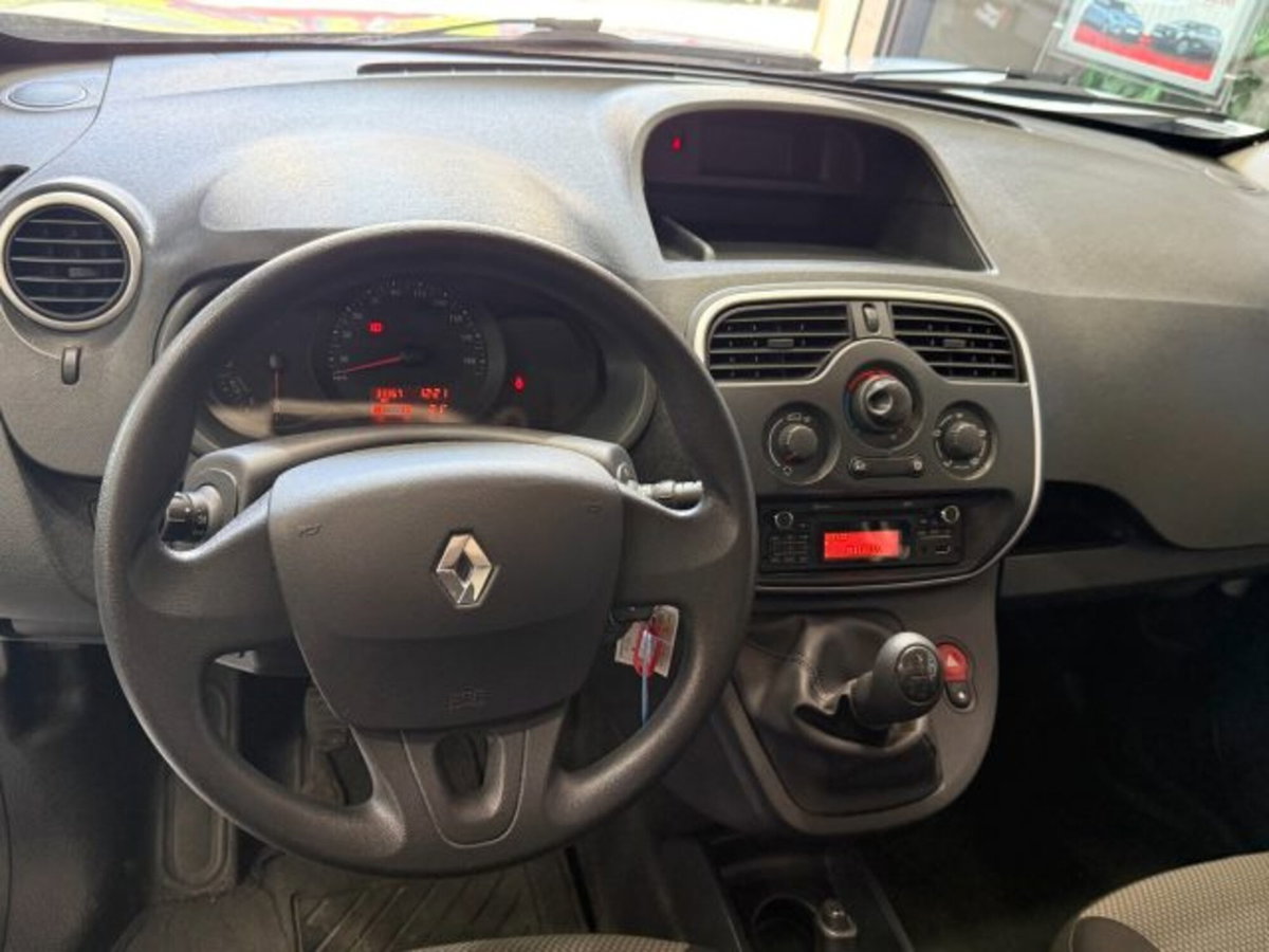Renault Kangoo 1.5 dCi 75CV F.AP. 3p. Express Compact (13)