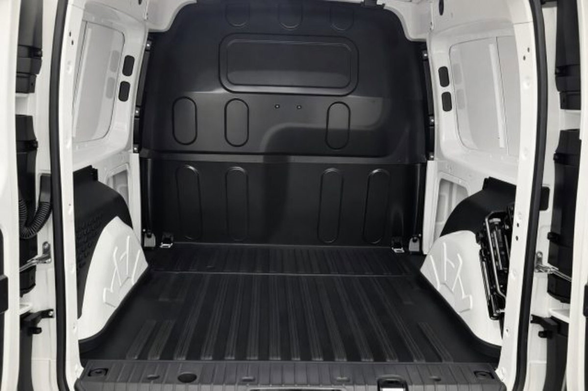 Renault Kangoo 1.5 dCi 75CV F.AP. 3p. Express Compact (7)