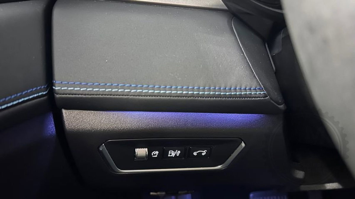 Lynk & Co 01 01 1.5 td phev (8)