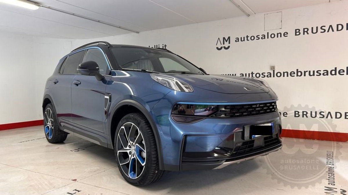 Lynk & Co 01 01 1.5 td phev