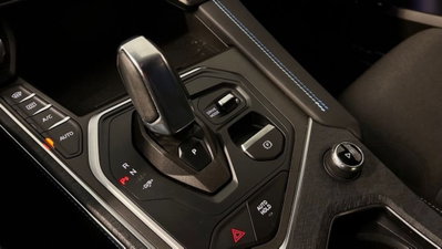 Lynk & Co 01 01 1.5 td phev (15)