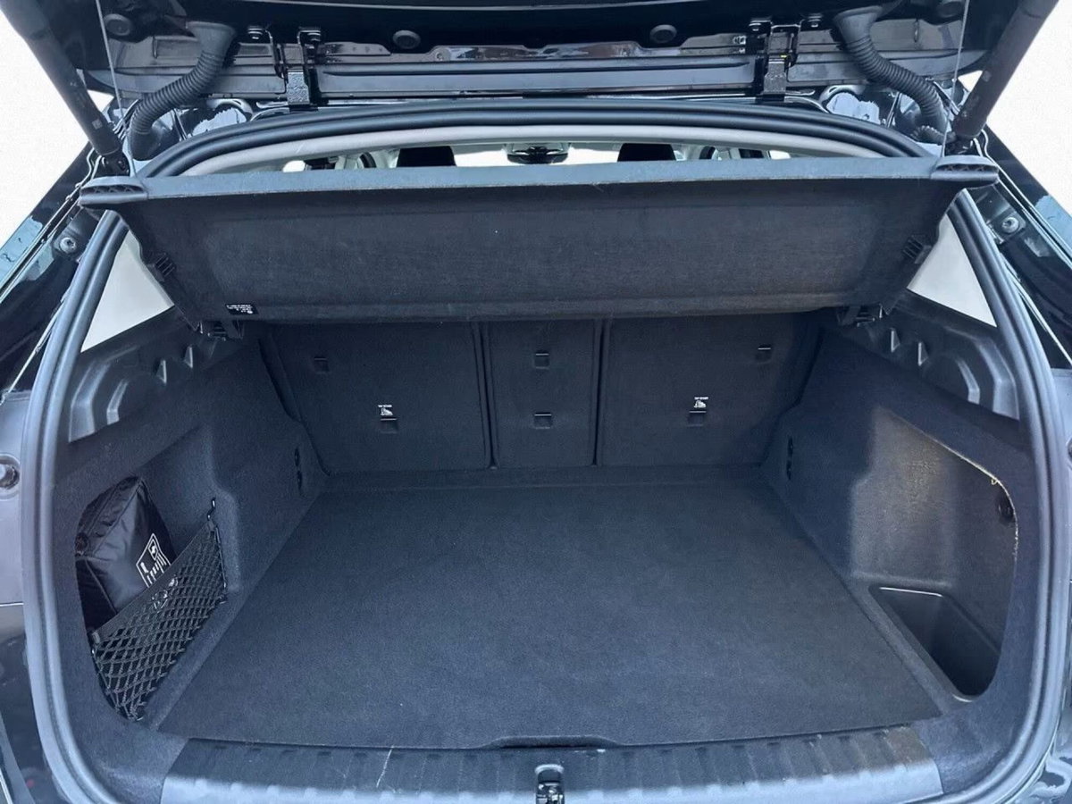 BMW X1 sDrive 18i Msport (12)