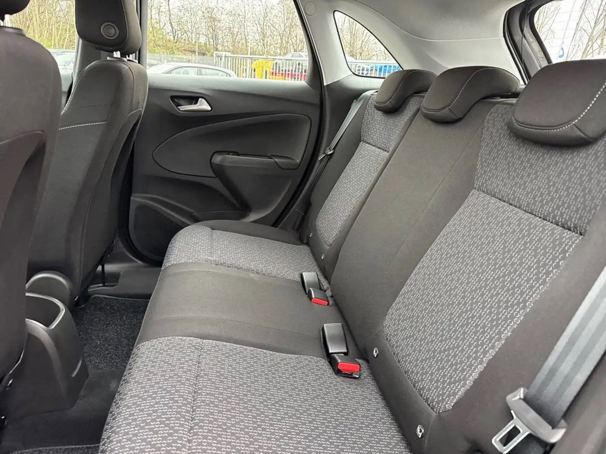 Opel Crossland 1.5 ECOTEC D 110 CV Start&Stop Edition (9)