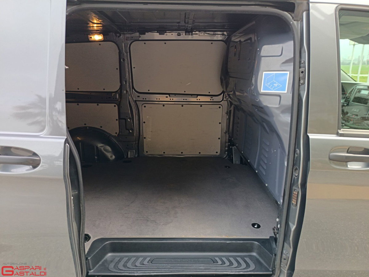 Mercedes-Benz Vito furgone 116 cdi long Select 9G-tronic (10)