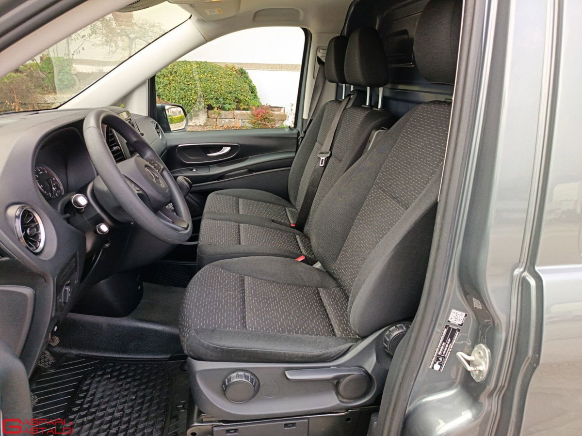 Mercedes-Benz Vito furgone 116 cdi long Select 9G-tronic (16)