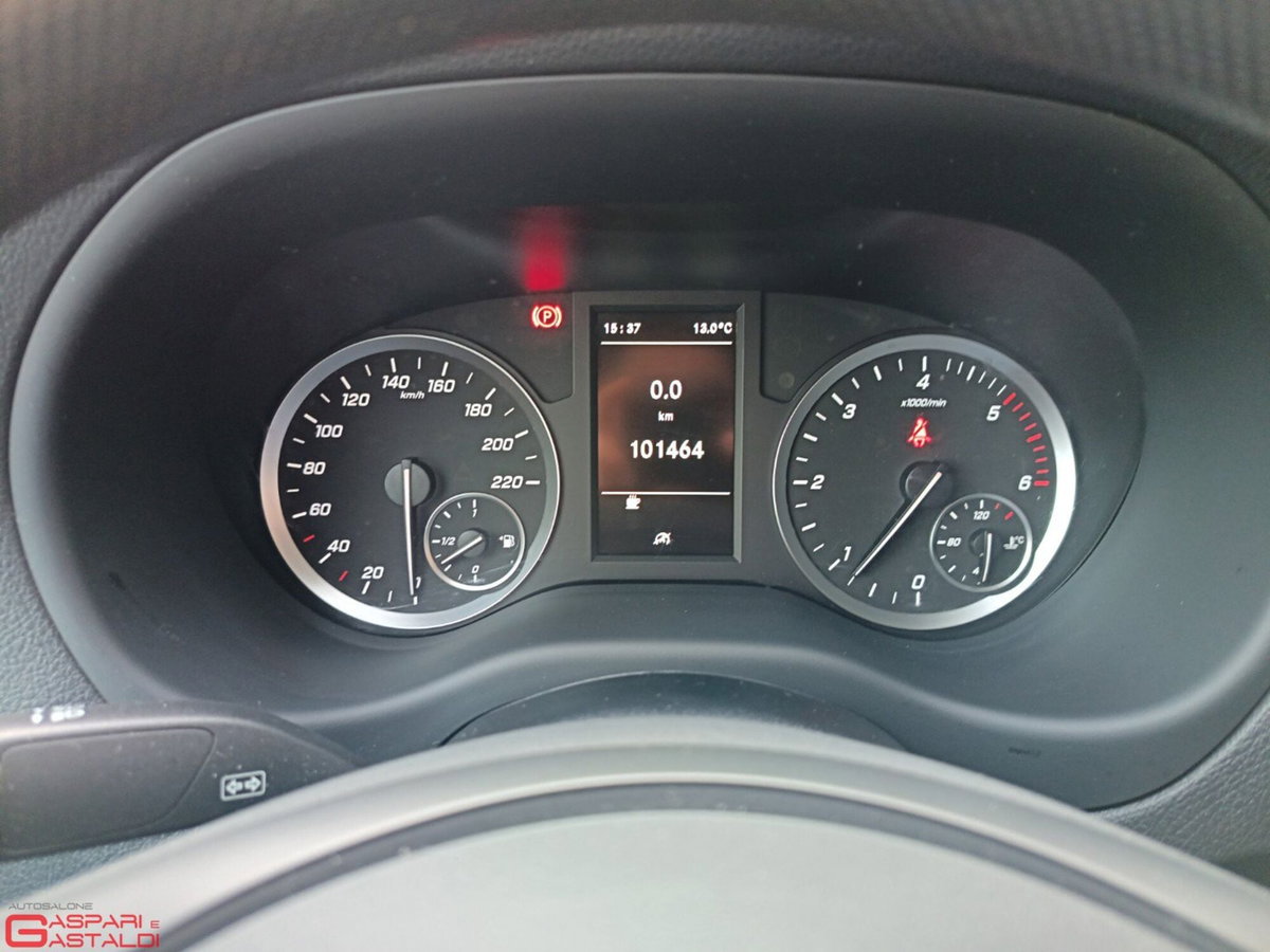 Mercedes-Benz Vito furgone 116 cdi long Select 9G-tronic (18)