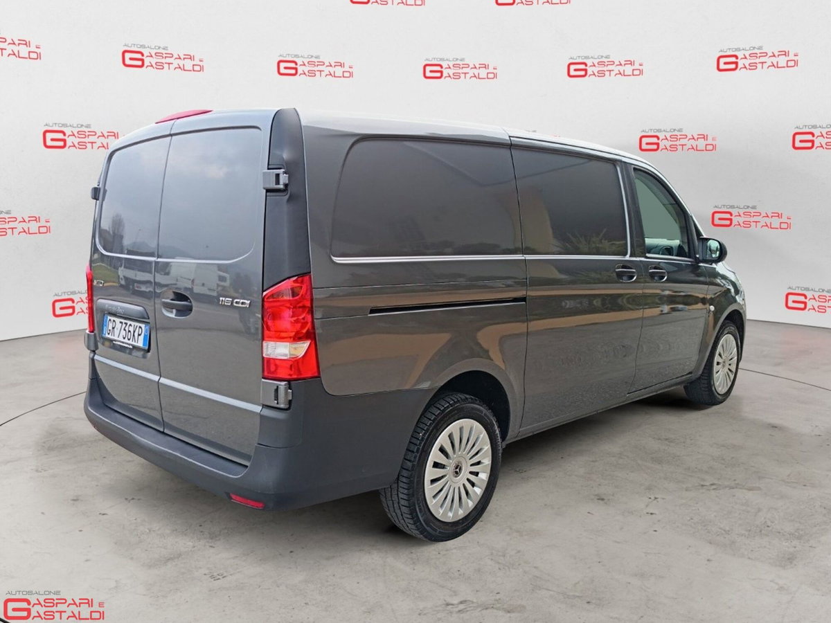 Mercedes-Benz Vito furgone 116 cdi long Select 9G-tronic (3)
