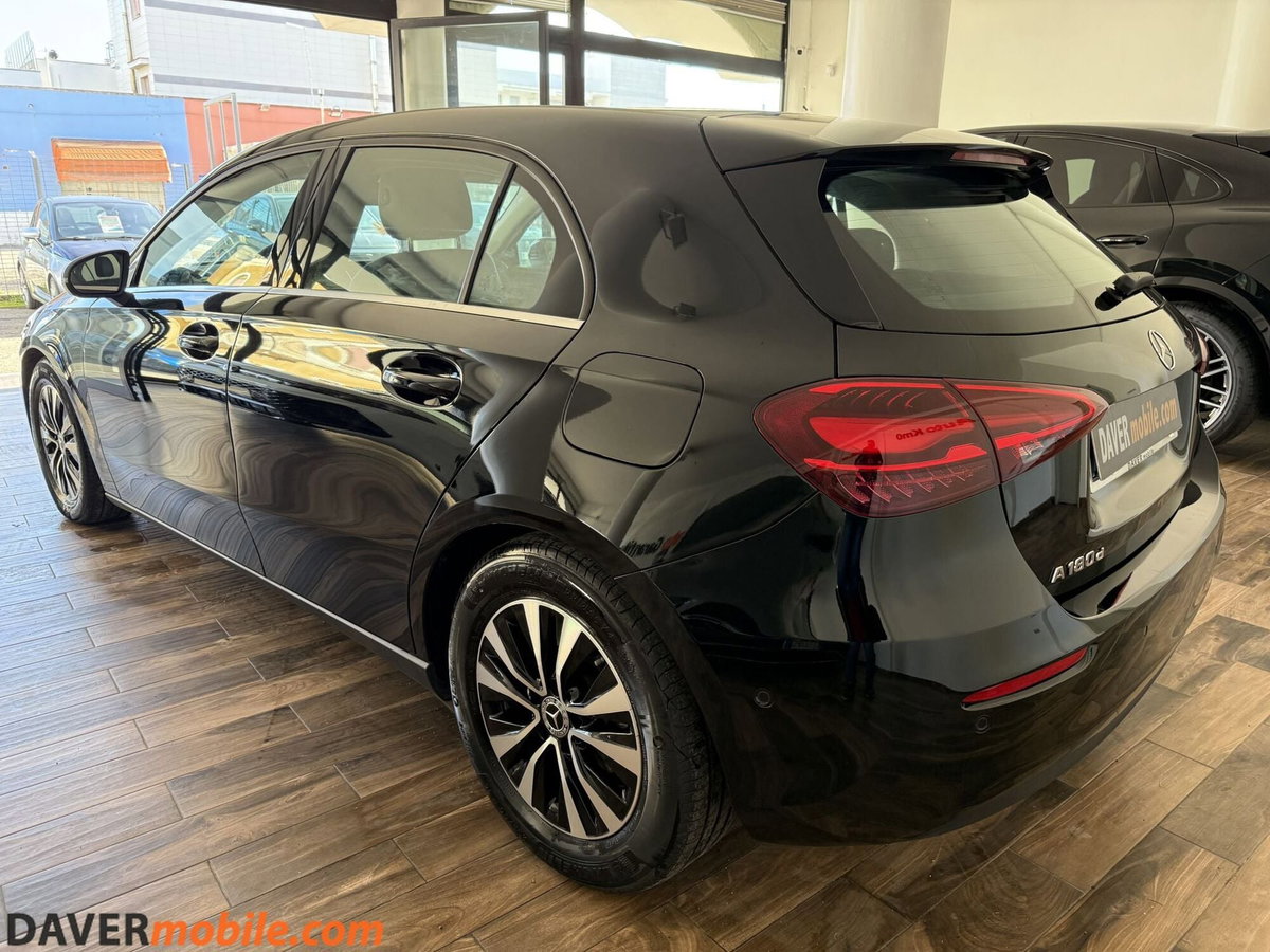 Mercedes-Benz Classe A 180 d Automatic Sport (4)