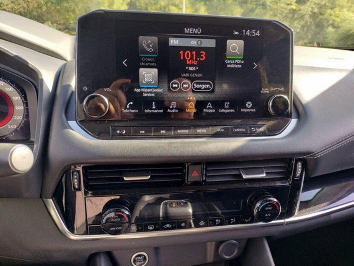 Nissan Qashqai 1.3 mhev N-Connecta 2wd 140cv (16)