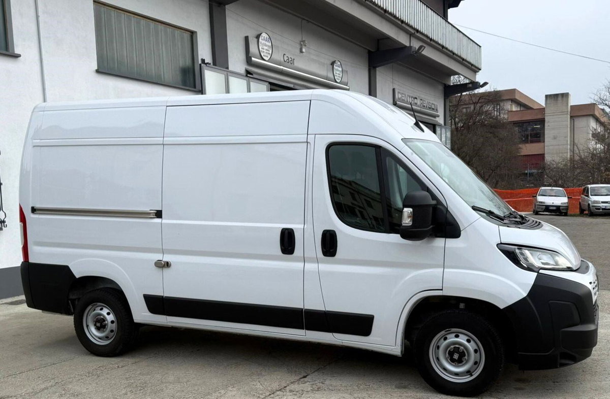 Fiat Ducato Furgone maxi 35 MH2 2.2 mjt3 140cv serie 9 (2)