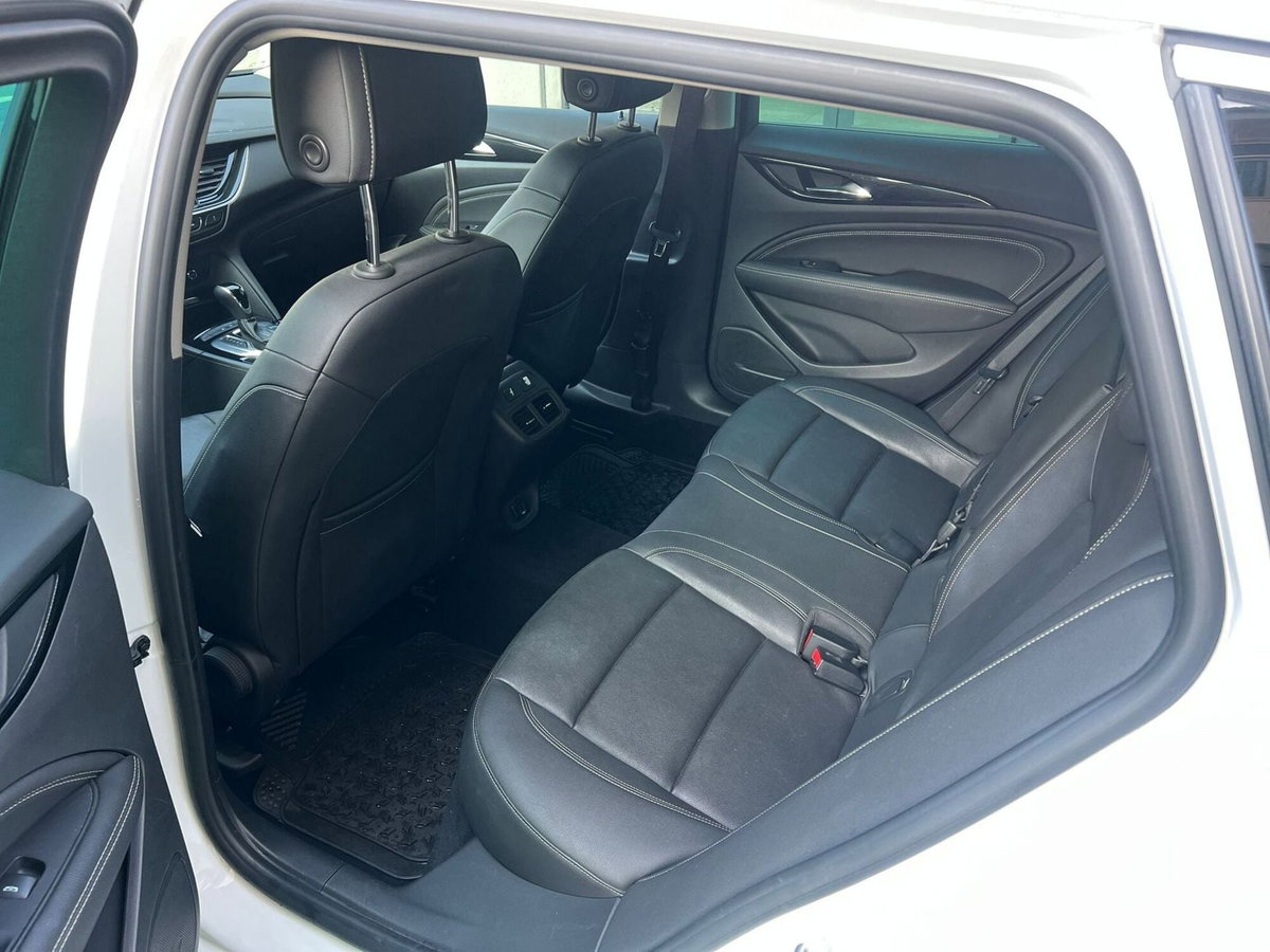 Opel Insignia Station Wagon 2.0 CDTI S&S aut. Sports Innovation (15)