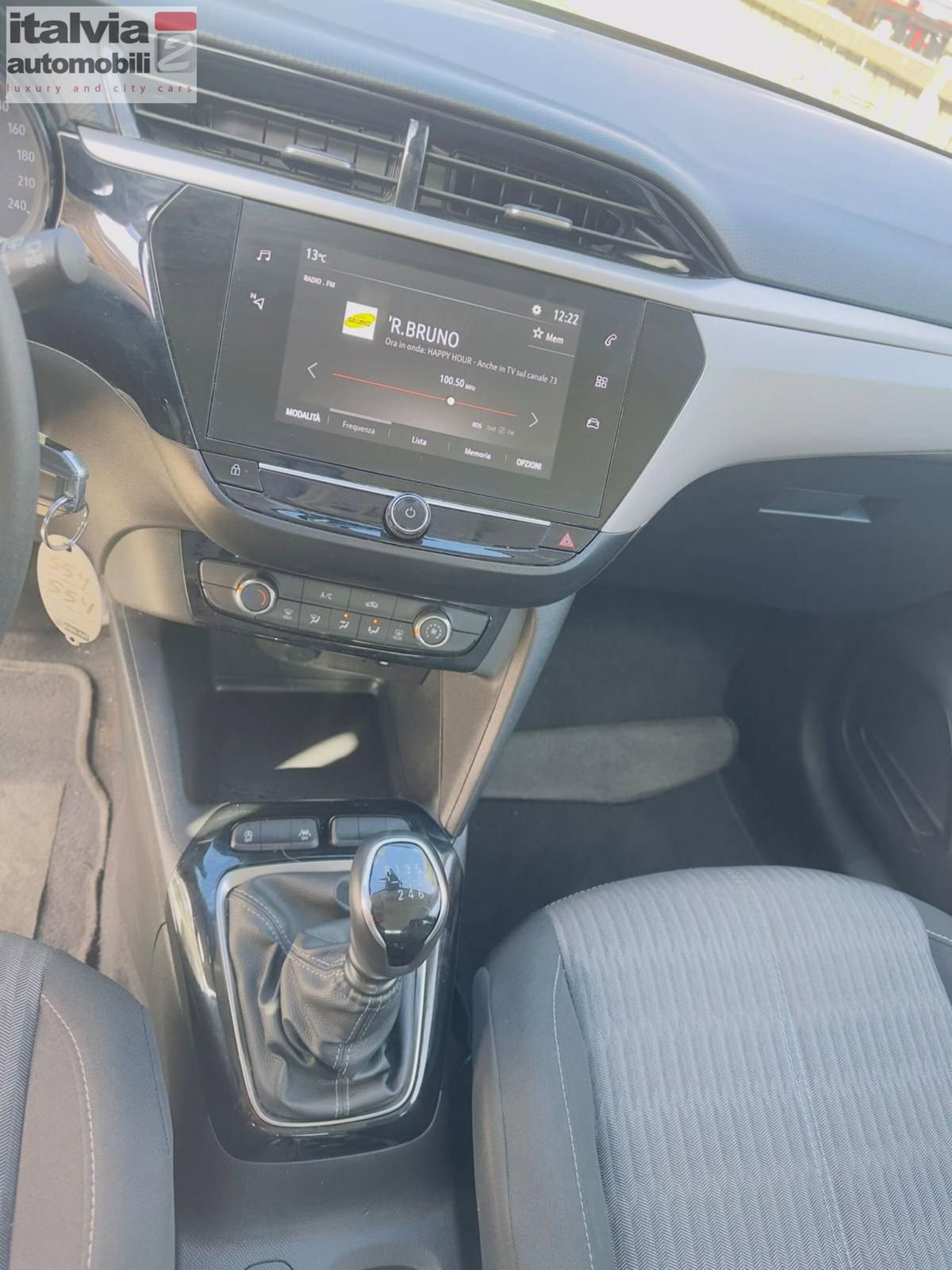 Opel Corsa 1.5 D 100 CV Edition (10)