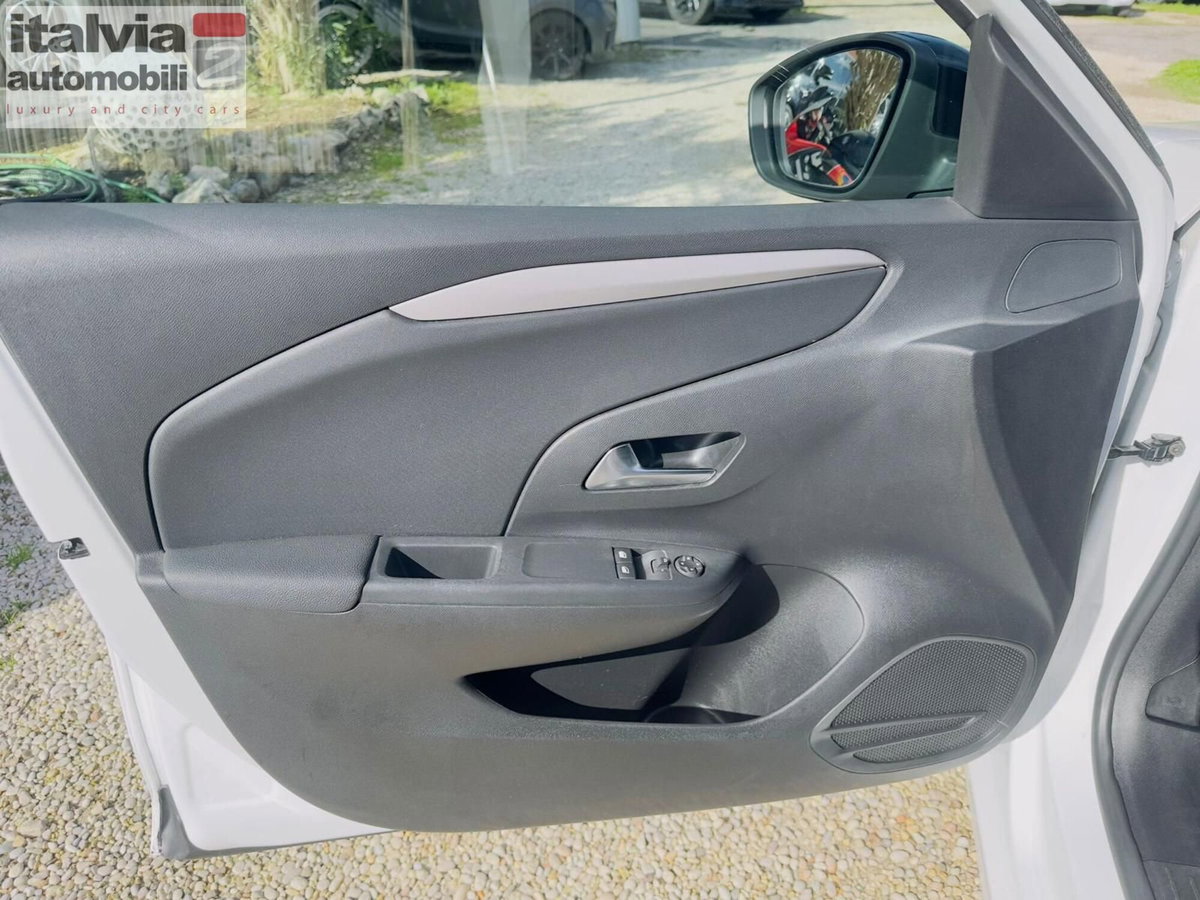 Opel Corsa 1.5 D 100 CV Edition (12)