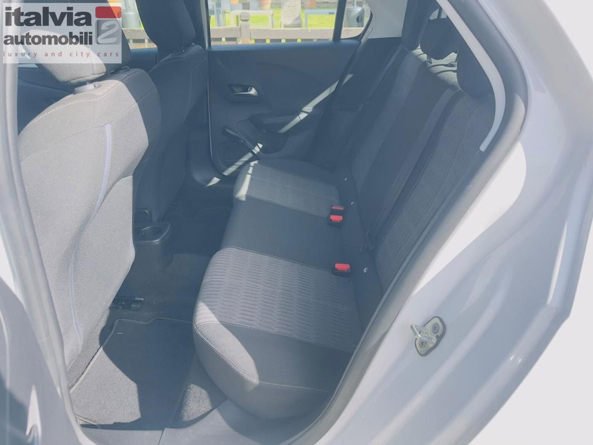Opel Corsa 1.5 D 100 CV Edition (13)