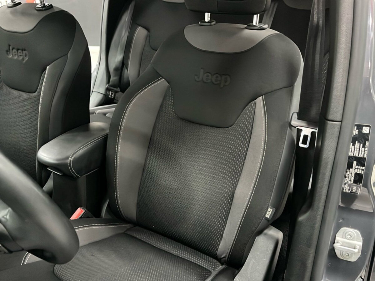 Jeep Renegade 1.6 Mjt 130 CV Limited (11)