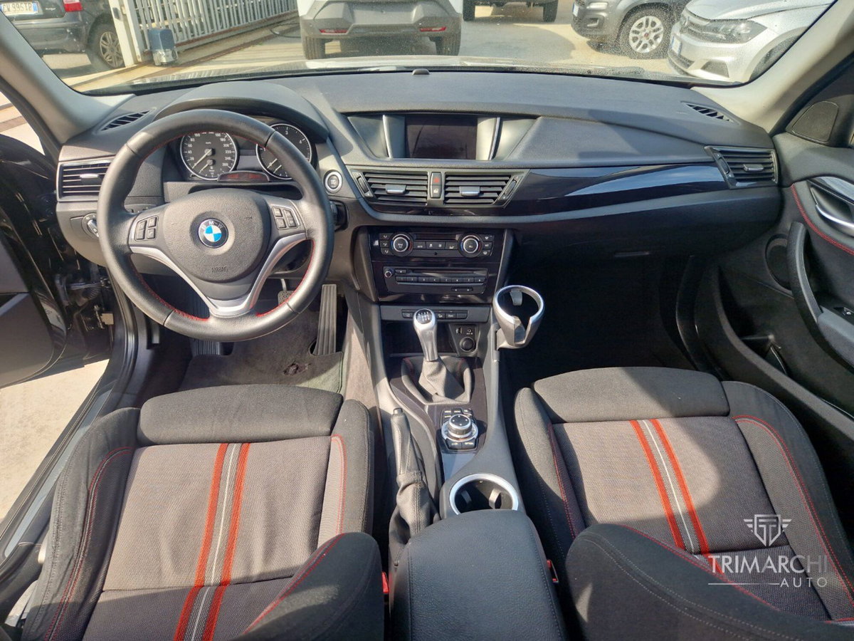 BMW X1 sDrive18d Sport Line (10)