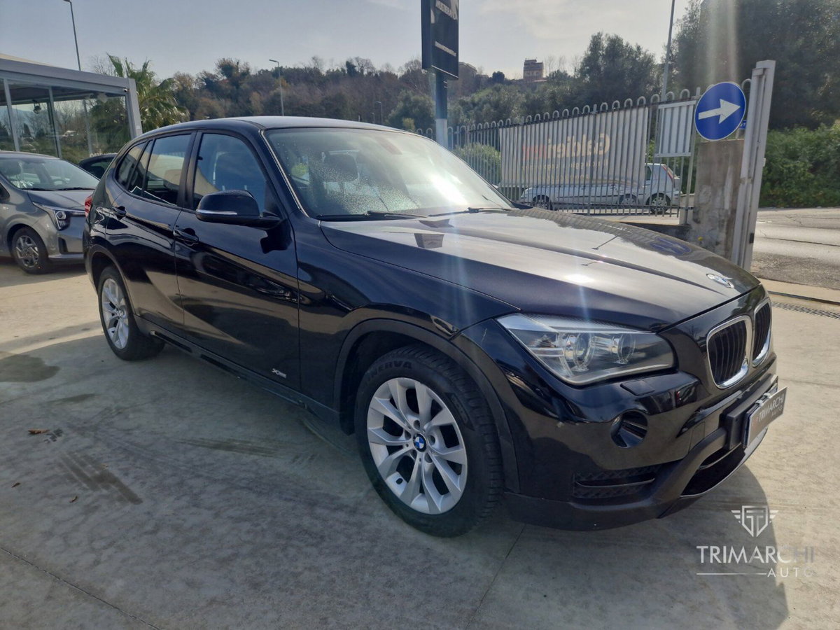 BMW X1 sDrive18d Sport Line (3)
