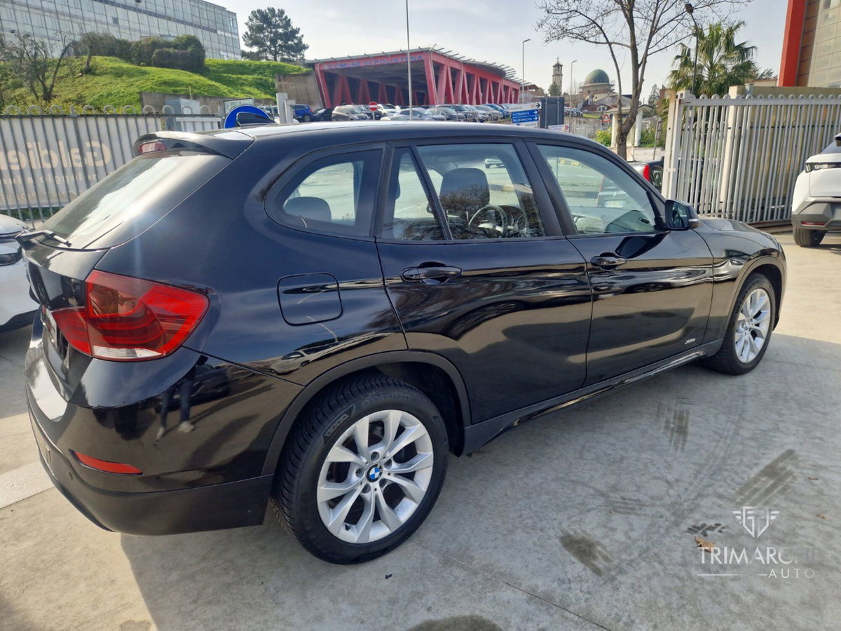 BMW X1 sDrive18d Sport Line (5)