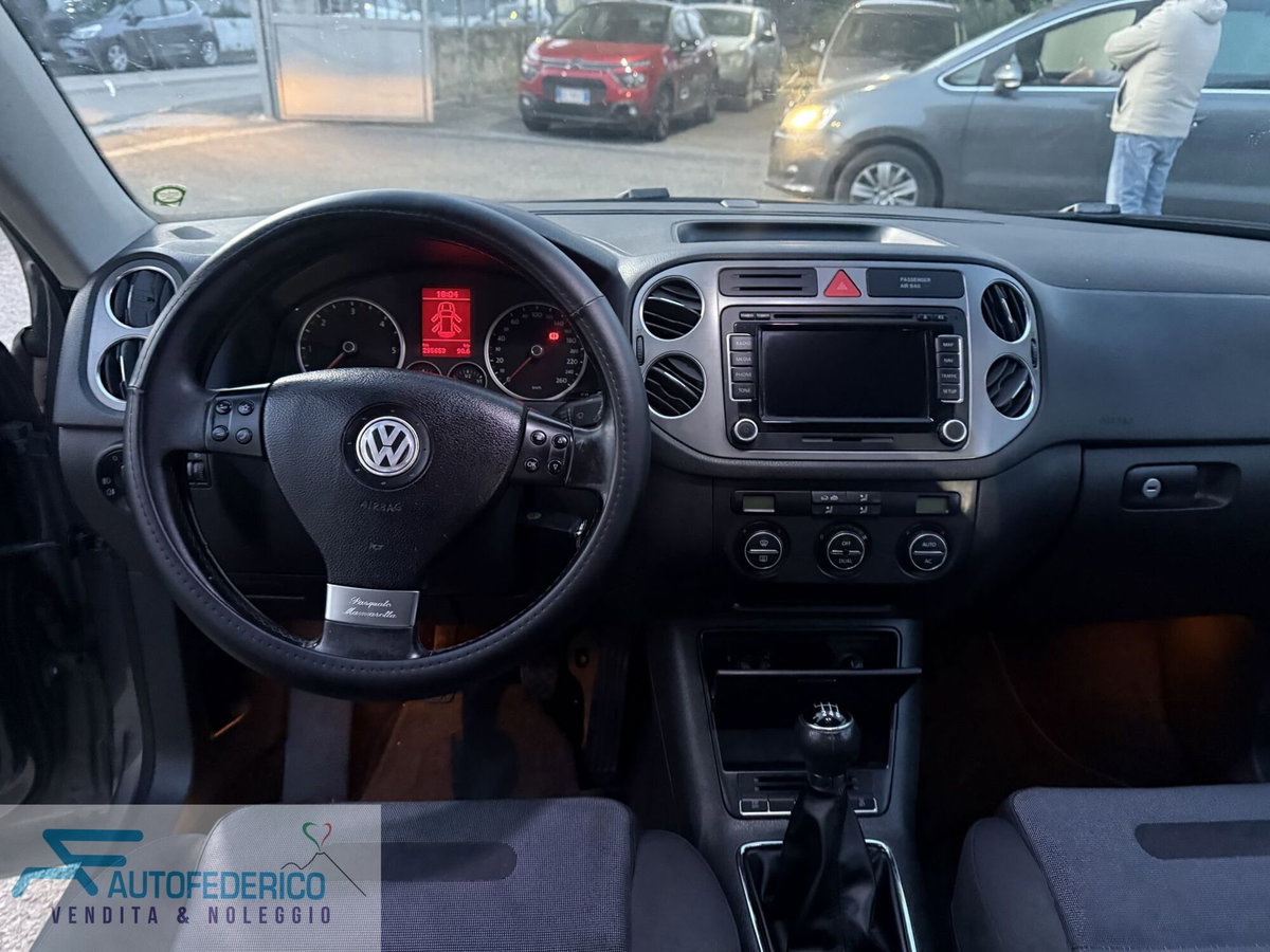 Volkswagen Tiguan 2.0 TDI 170 CV DPF 4MOTION Sport & Style (12)