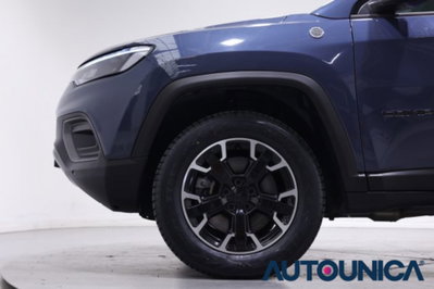 Jeep Compass 1.3 T4 240CV PHEV AT6 4xe Trailhawk (19)