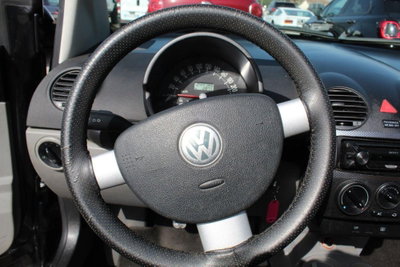 Volkswagen New Beetle Cabrio TDI 101CV (10)