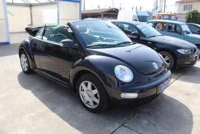 Volkswagen New Beetle Cabrio TDI 101CV (3)