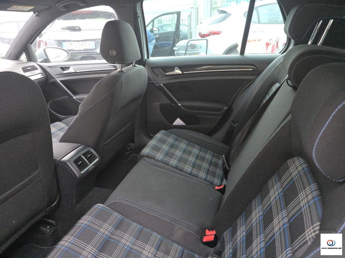 Volkswagen Golf GTE 1.4 TSI DSG 5p. Plug-In-Hybrid (13)