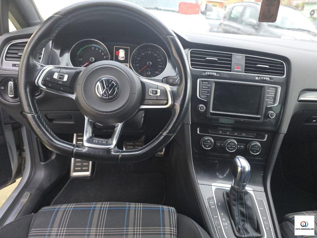 Volkswagen Golf GTE 1.4 TSI DSG 5p. Plug-In-Hybrid (14)