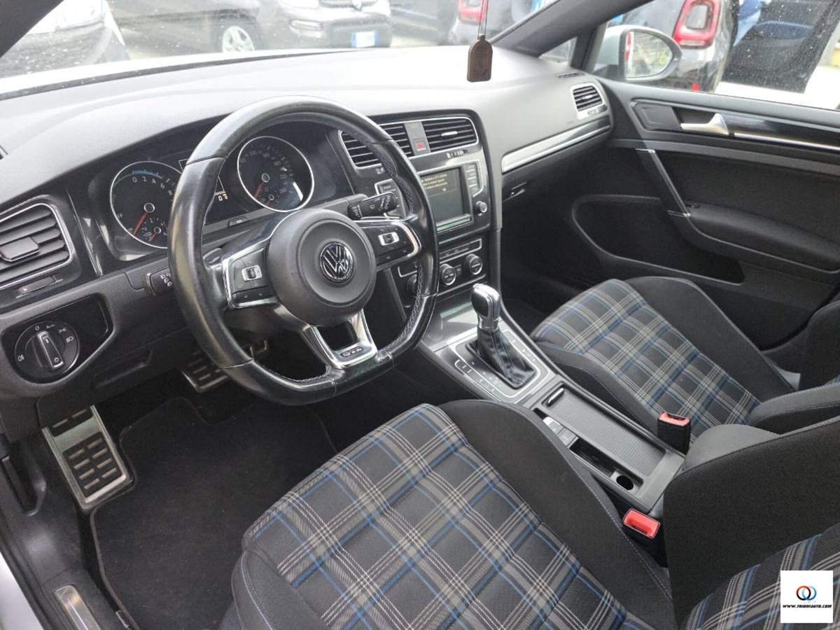 Volkswagen Golf GTE 1.4 TSI DSG 5p. Plug-In-Hybrid (15)