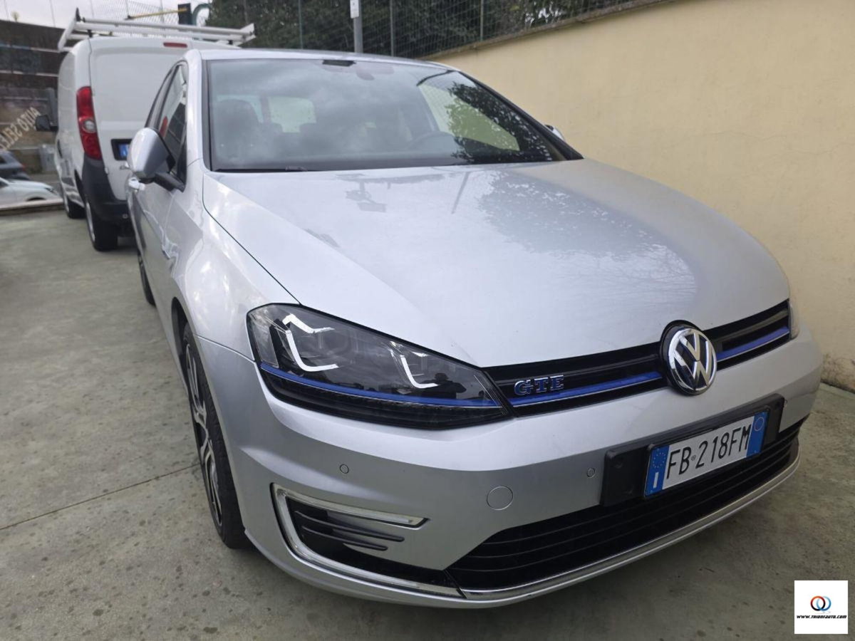 Volkswagen Golf GTE 1.4 TSI DSG 5p. Plug-In-Hybrid (2)