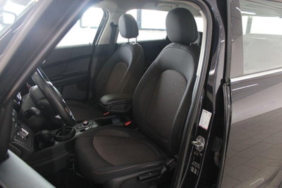 MINI Mini Countryman 2.0 Cooper D Essential Countryman (12)