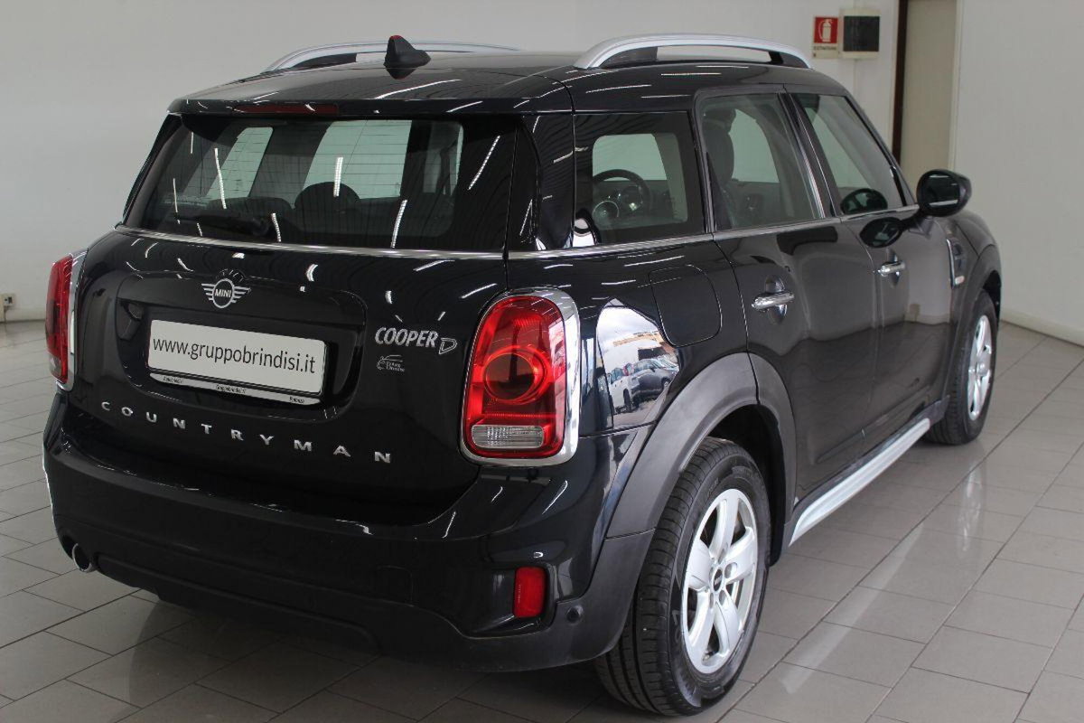 MINI Mini Countryman 2.0 Cooper D Essential Countryman (4)