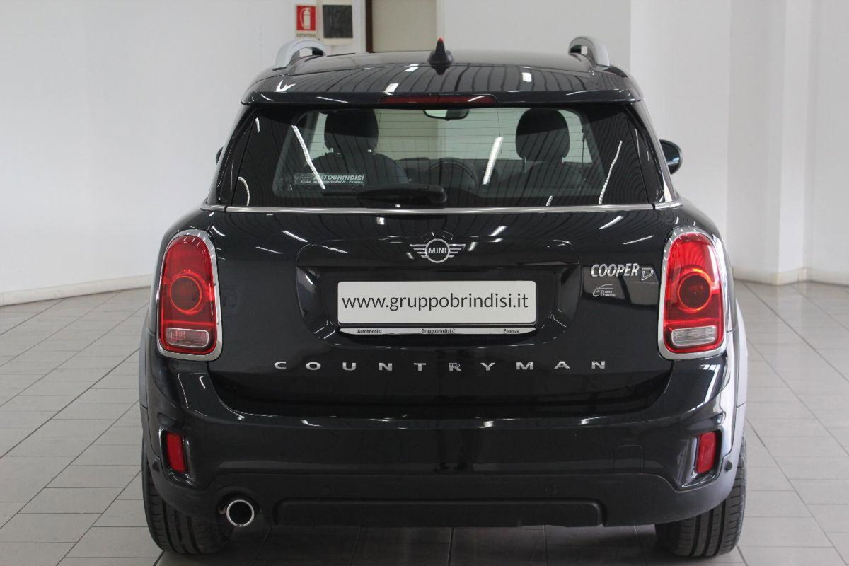 MINI Mini Countryman 2.0 Cooper D Essential Countryman (6)