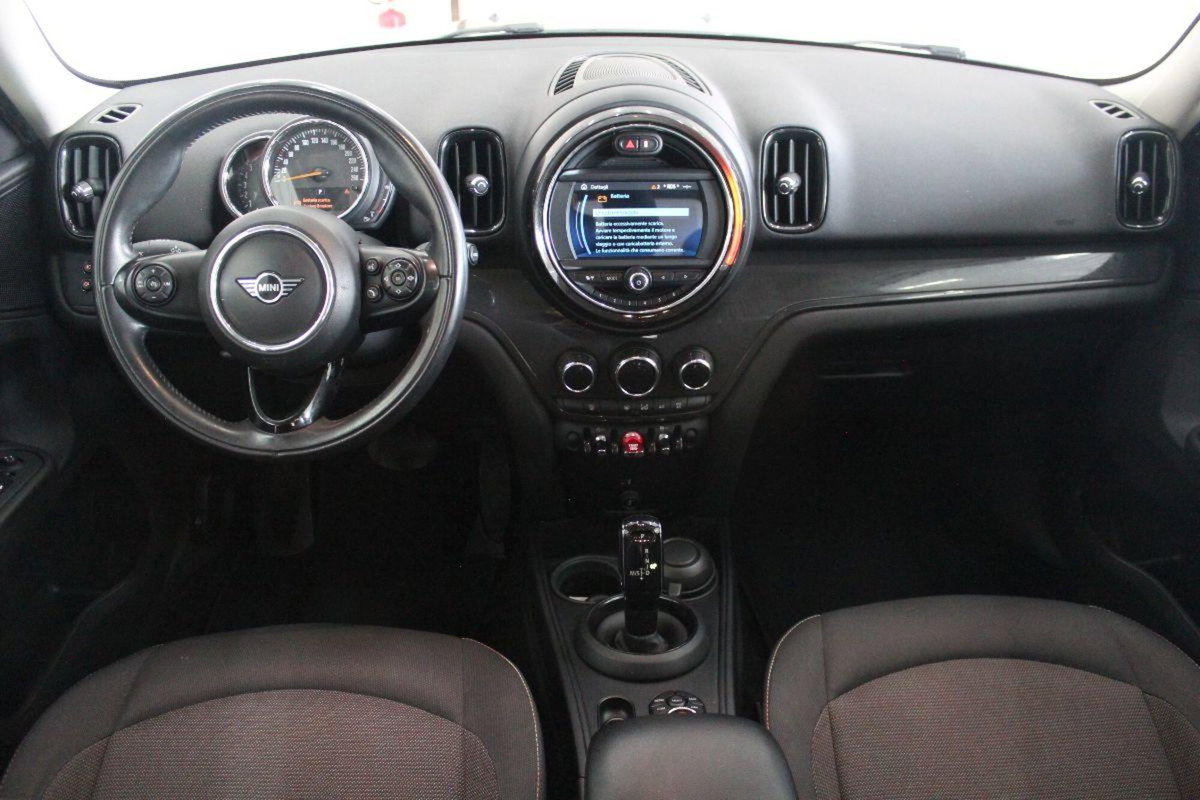 MINI Mini Countryman 2.0 Cooper D Essential Countryman (7)