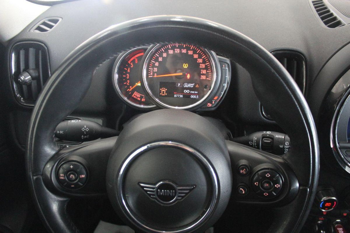MINI Mini Countryman 2.0 Cooper D Essential Countryman (8)