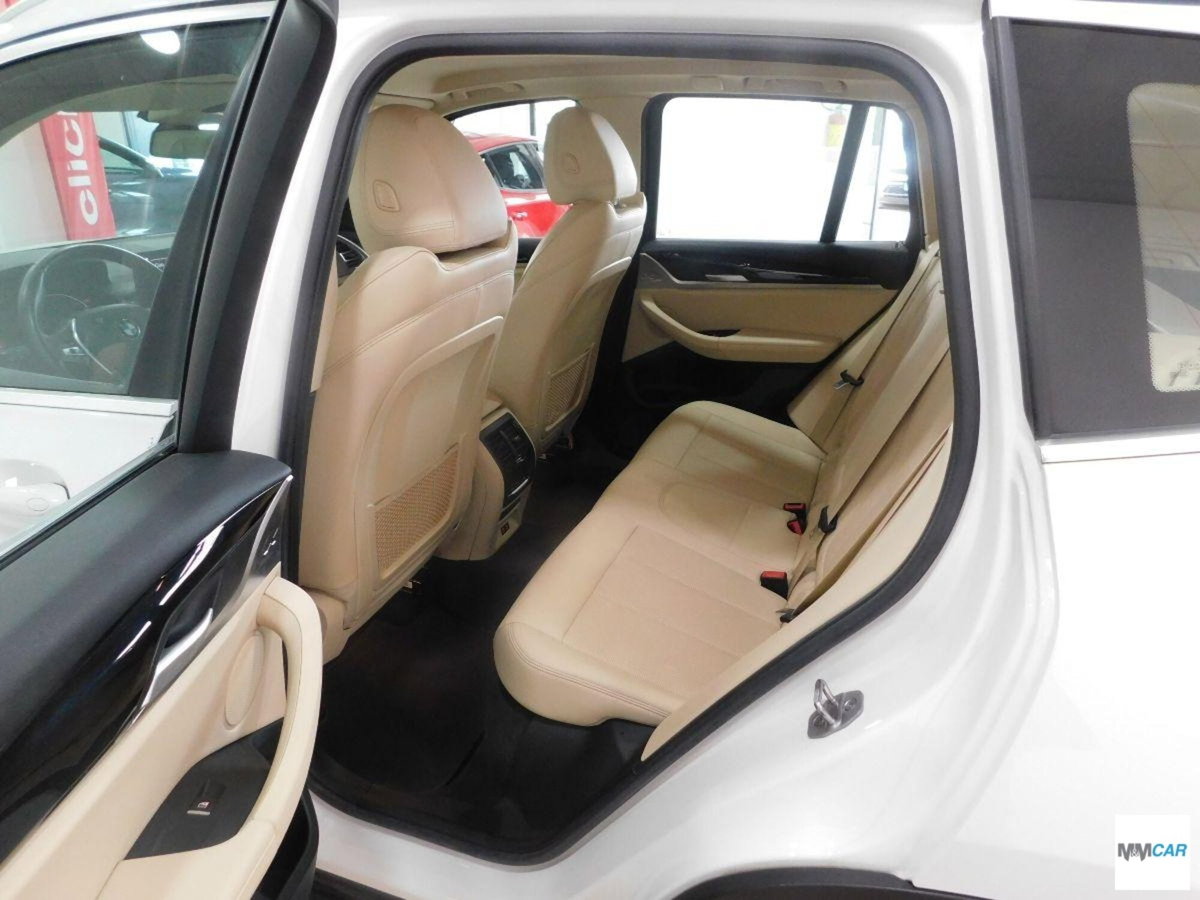 BMW X3 xDrive20d 48V (8)