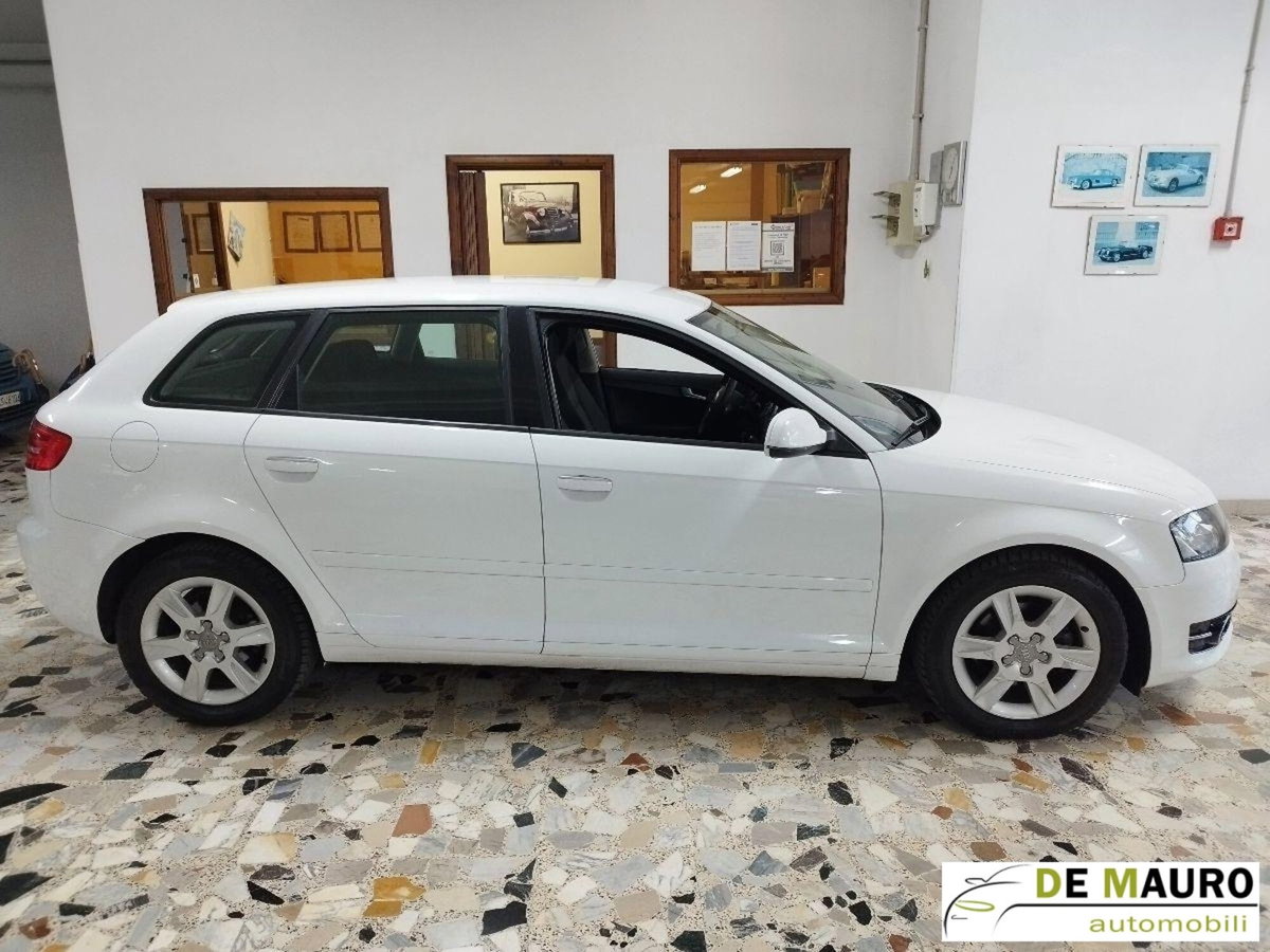 Audi A3 1.6 TDI CR F.AP. Young Edition (6)