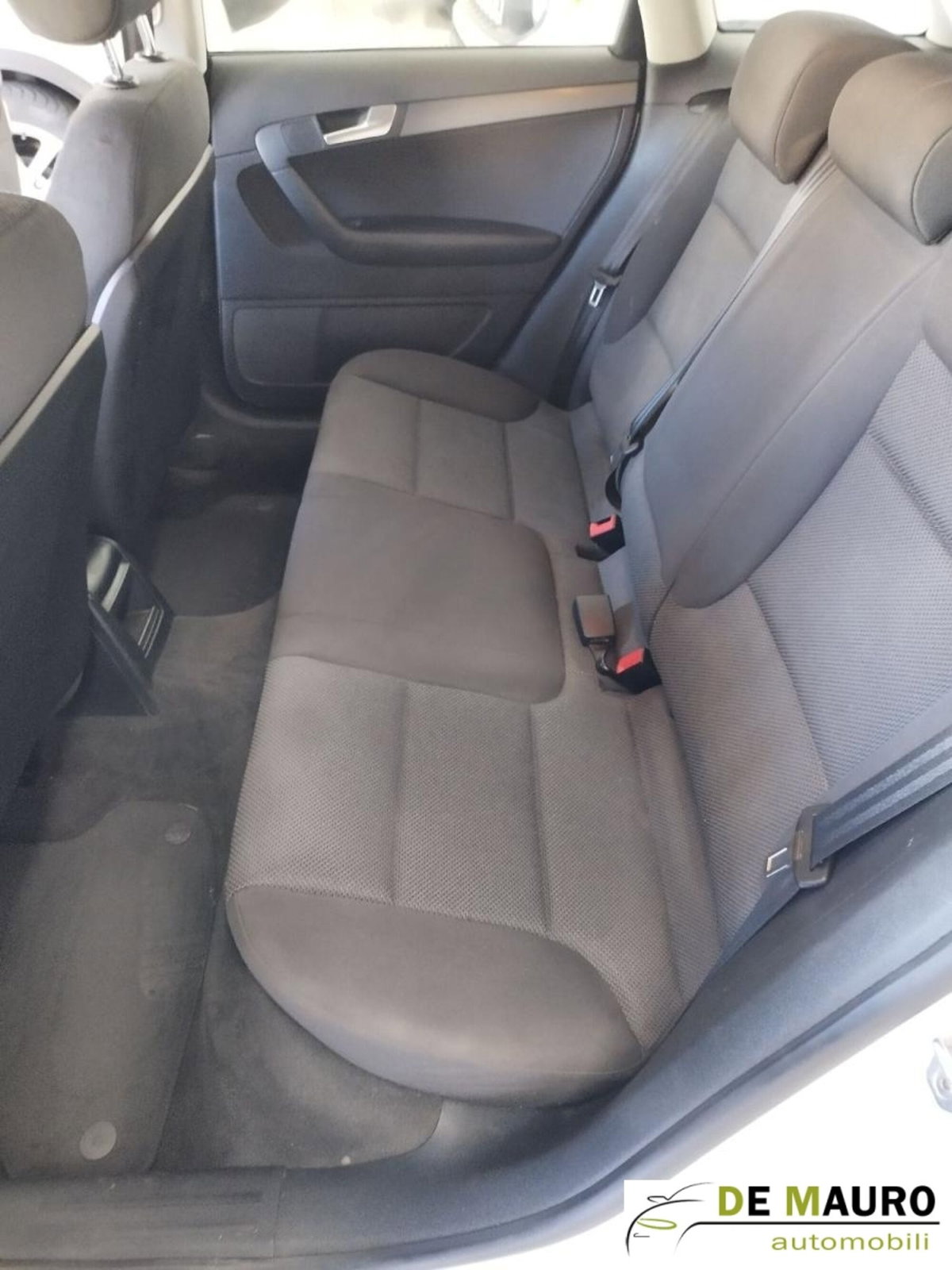 Audi A3 1.6 TDI CR F.AP. Young Edition (9)