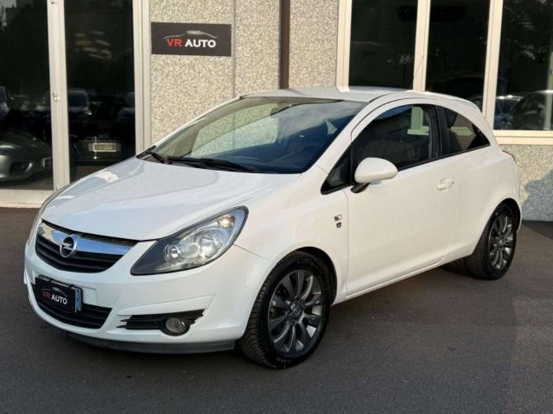 Opel Corsa 1.2 3 porte Sport