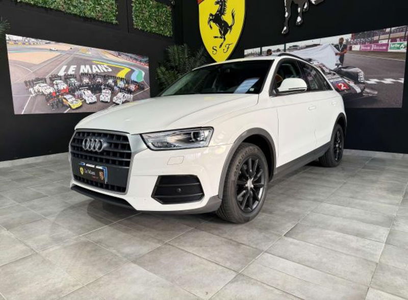 Audi Q3 2.0 TDI 120 CV Business