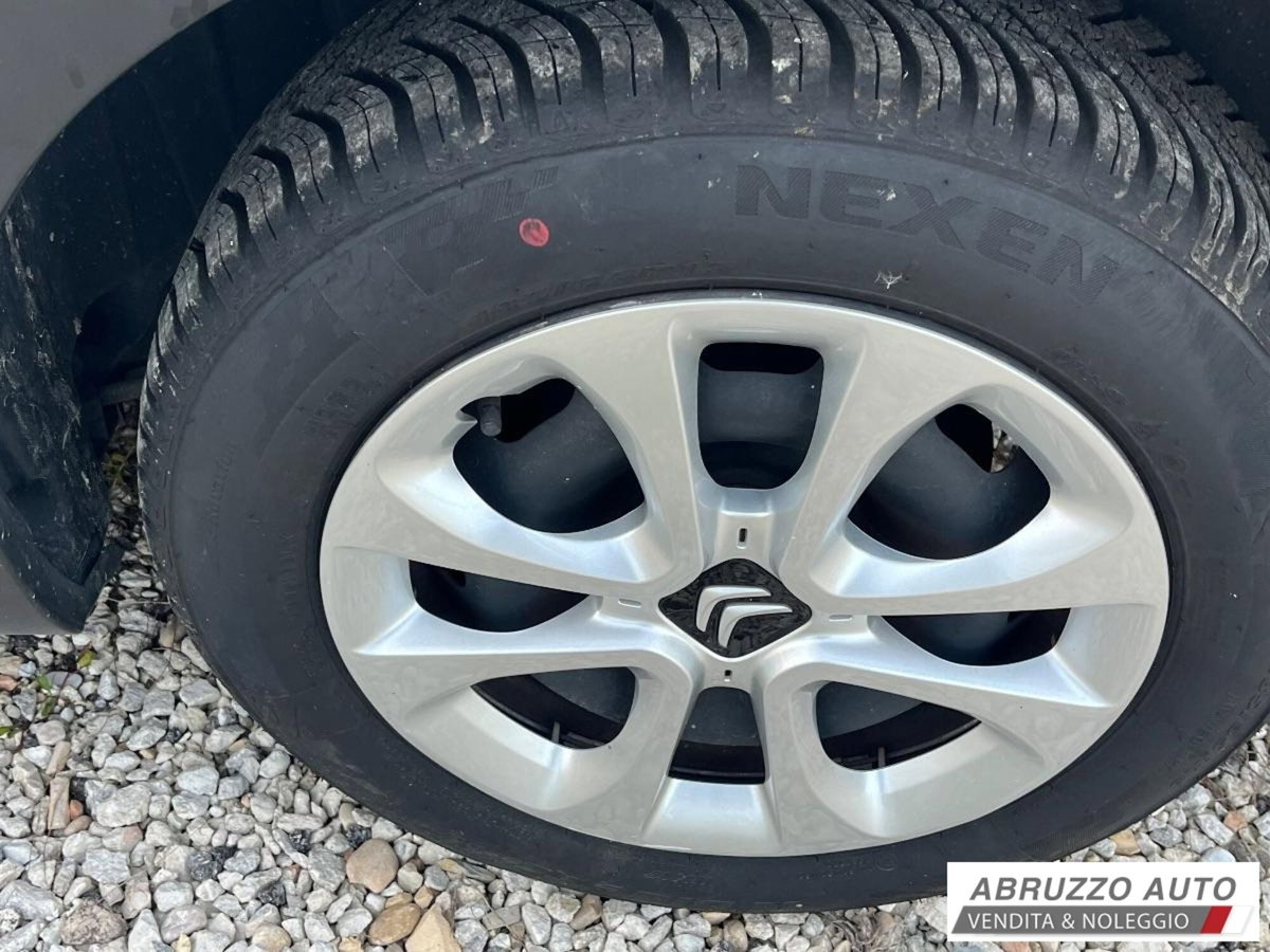 Citroen C3 PureTech 83 S&S Van Feel (9)