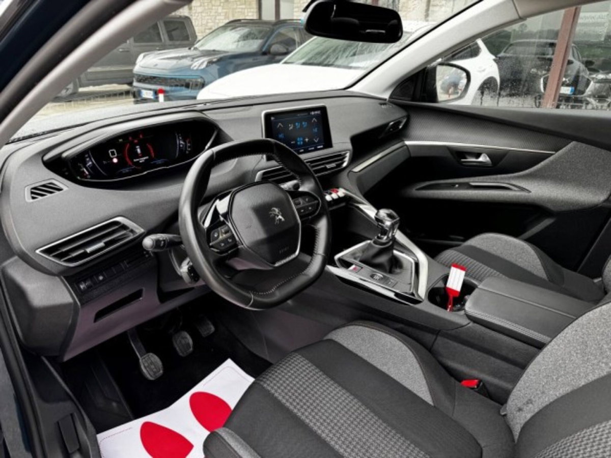 Peugeot 3008 BlueHDi 130 S&S Active Pack (18)