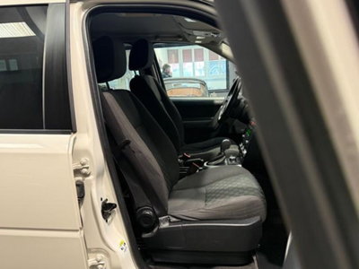 Land Rover Freelander 2.2 TD4 S.W. XS (12)