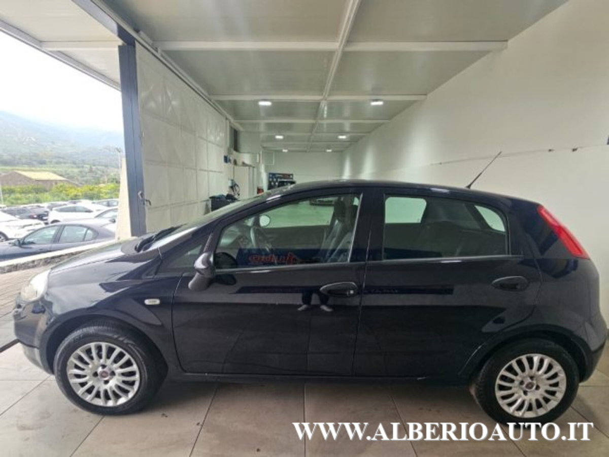 Fiat Punto 1.3 MJT II 75 CV 5 porte Young (5)