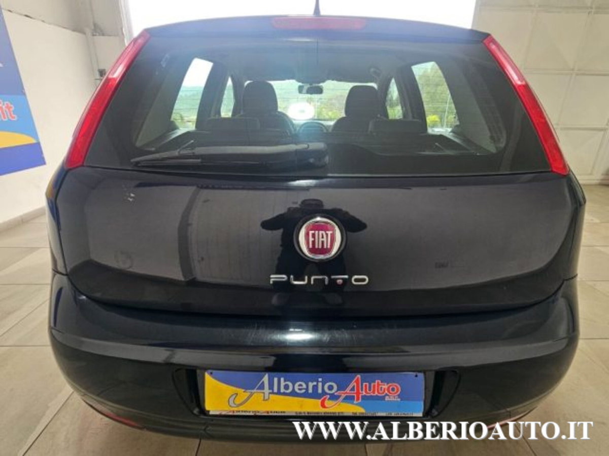 Fiat Punto 1.3 MJT II 75 CV 5 porte Young (6)