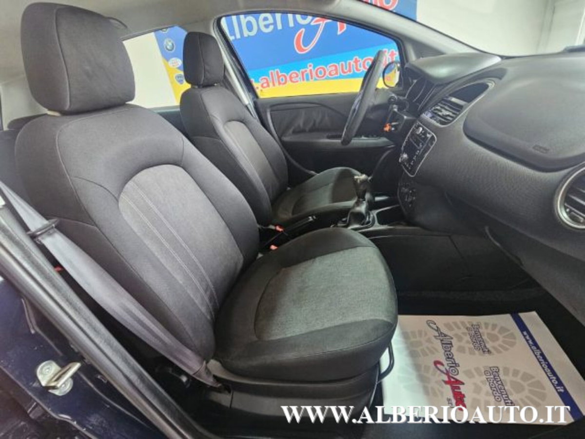 Fiat Punto 1.3 MJT II 75 CV 5 porte Young (7)